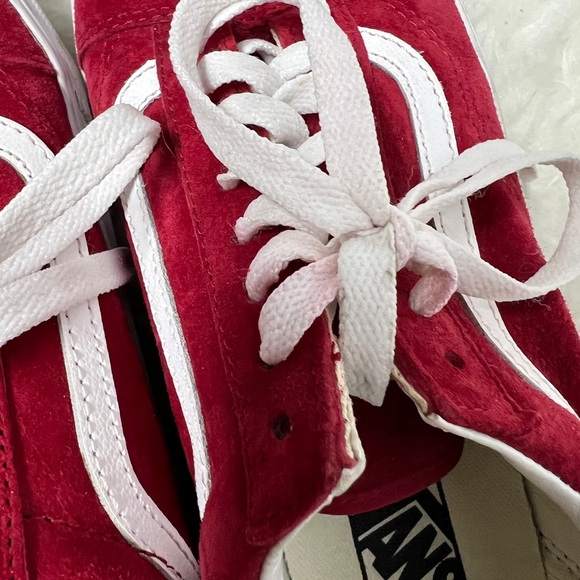 Van’s Old Skool red sneakers M 8/ W 9.5 - Picture 6 of 7